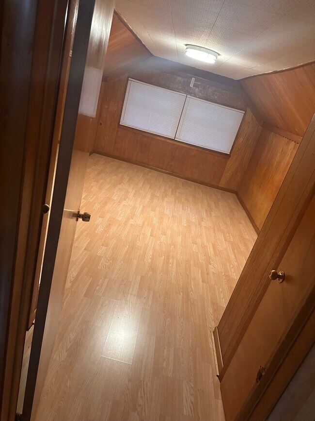 Foto del edificio - 5642 W Newport Ave