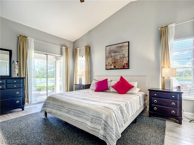 Foto del edificio - 13633 Admiral Ct