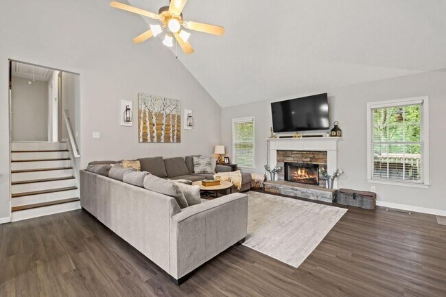 Foto del edificio - 122 Brookhaven Ln