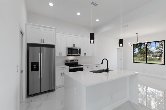 Building Photo - 44 Tournament Rd