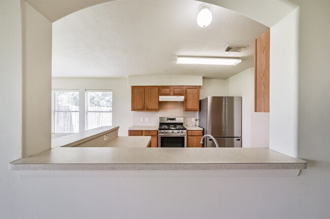 Foto del edificio - 7102 Calix Ln