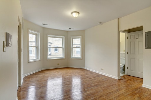 Building Photo - 7423 S Kimbark Ave