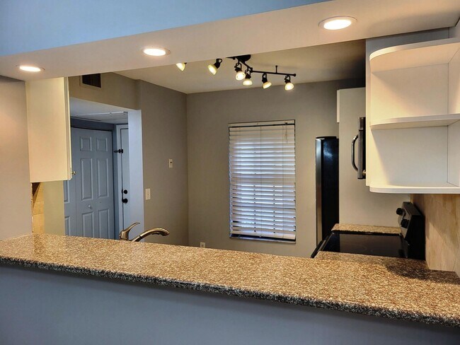 Building Photo - 2538 NW 89th Dr