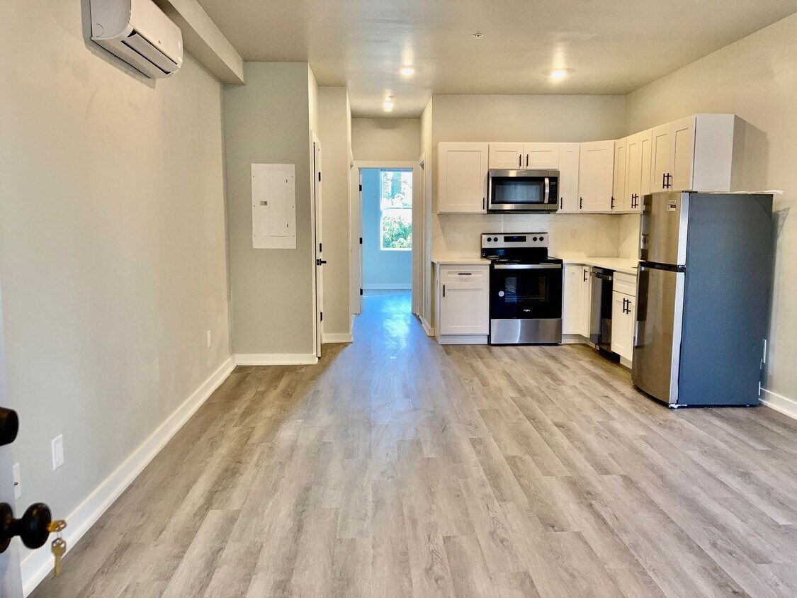 Foto principal - 5416 Baltimore Ave
