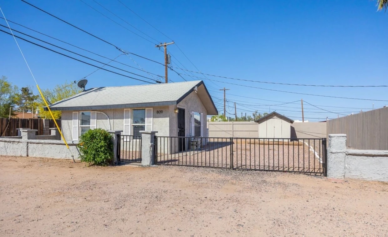 Foto principal - 809 N Arbor Ave