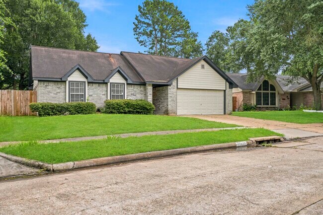 Building Photo - 22039 Rivermead Dr