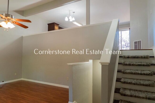 Foto del edificio - 5130 Solar Ridge Dr
