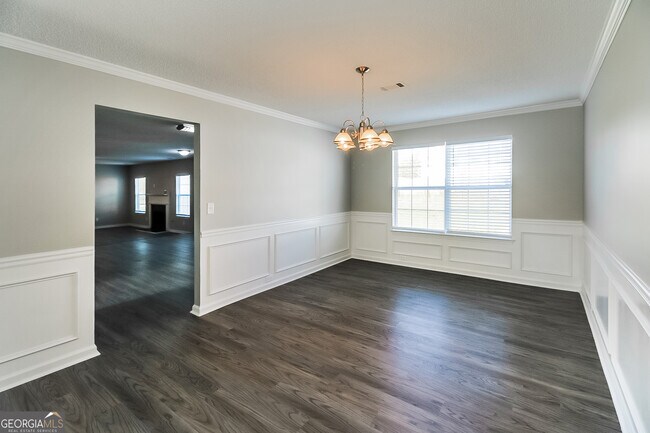 Foto del edificio - 9529 Creekside Rd