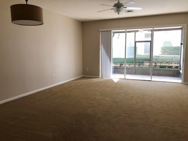 Building Photo - Winter Park Townhouse in Gated Community