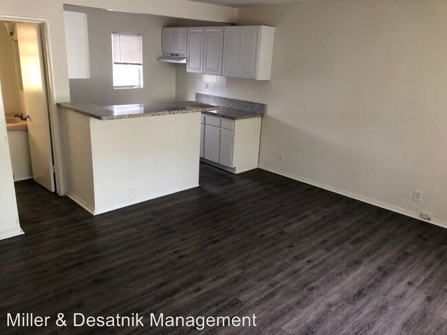 Foto del edificio - 5465 Alvern Cir