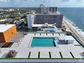 Building Photo - 4020 Galt Ocean Dr