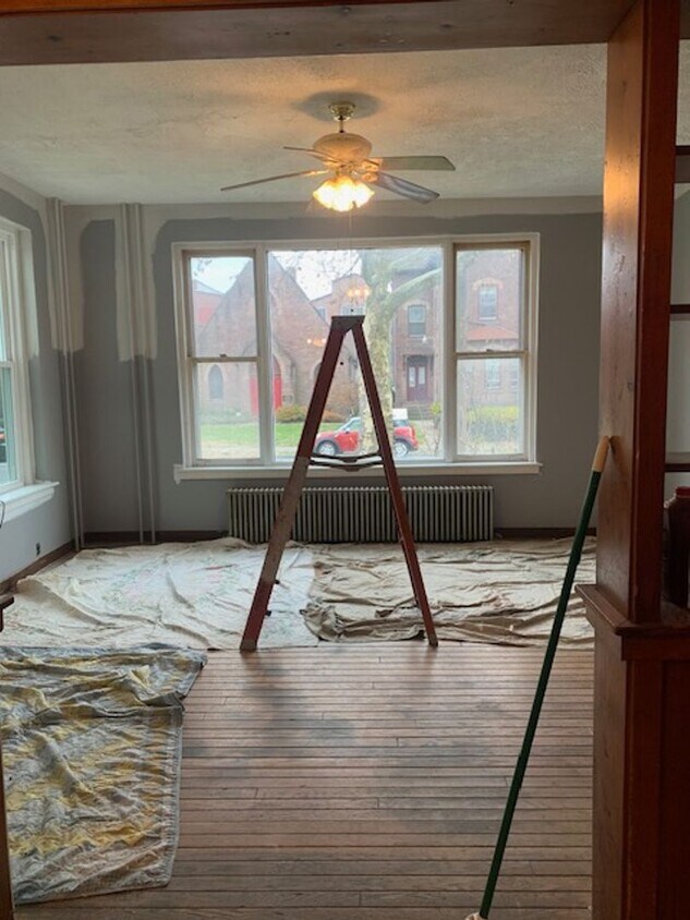 Building Photo - 211 N Mill St