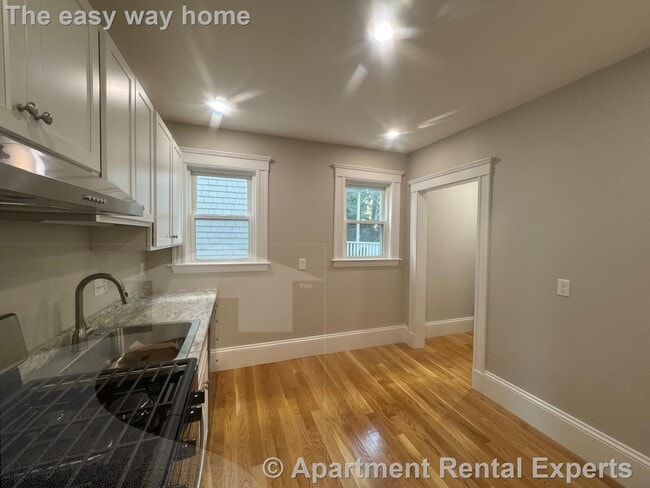 Building Photo - 11 Belmont Sq