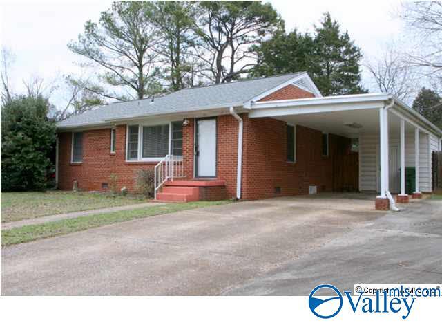 Foto principal - 508 Greenacres Dr NW