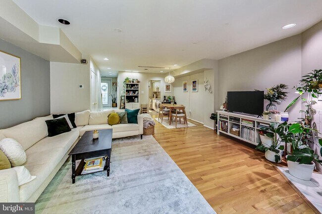 Foto del edificio - 3307 19th St NW