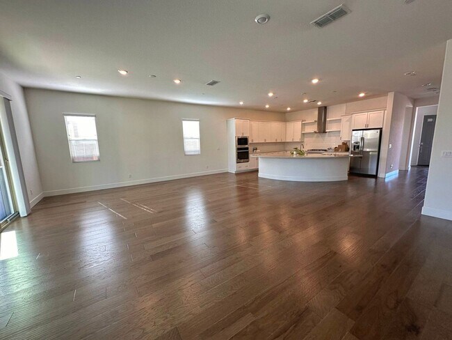 Foto del edificio - Fabulous Single Story Spring Lake Home