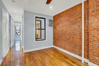 Building Photo - 438 W 52nd St