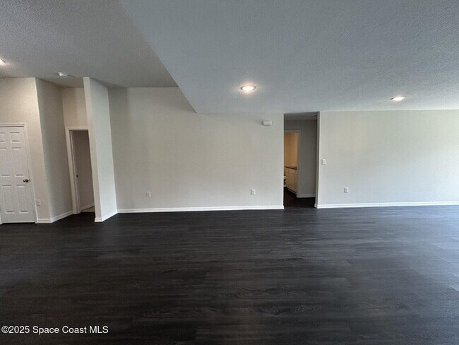 Foto del edificio - 1203 Sexton Rd SW