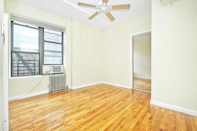 Building Photo - 43 Oliver St