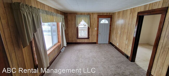 Building Photo - 2 br, 1 bath House - 1417 N Superior St