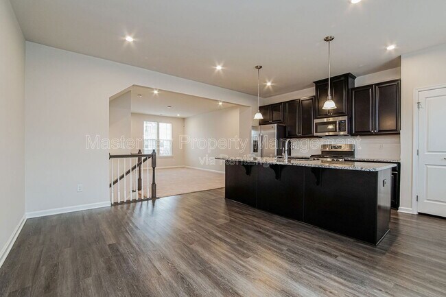 Foto del edificio - 945 Arnold Place Dr