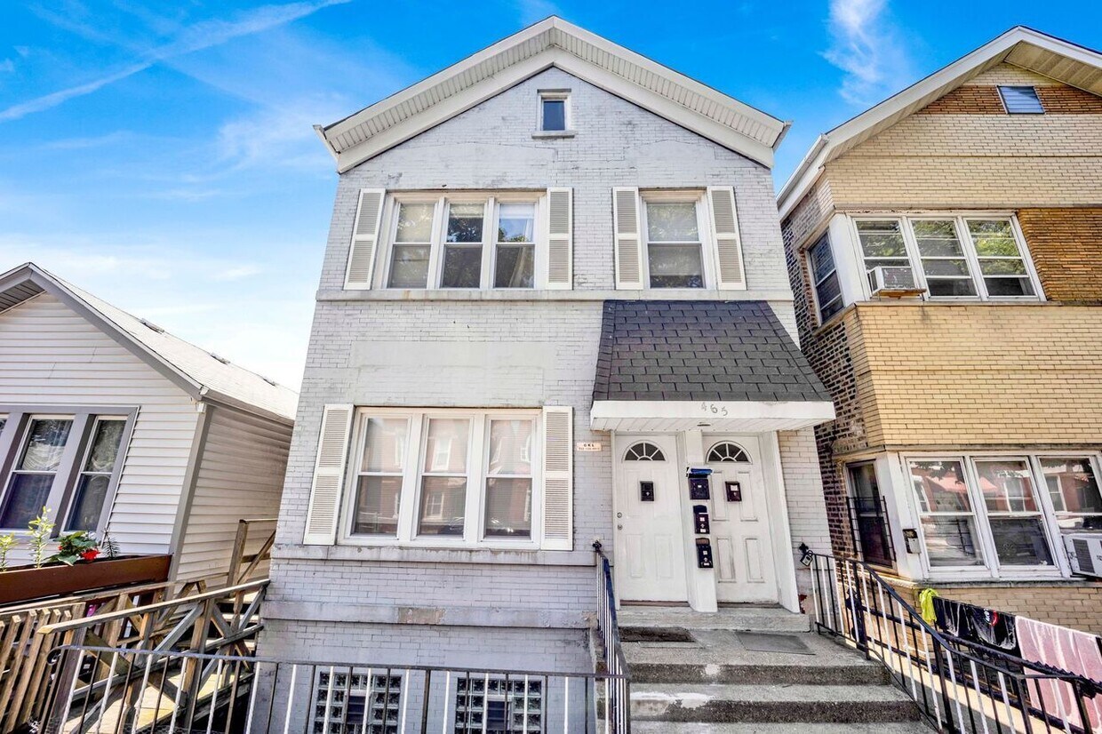 Foto principal - 465 W 27th St