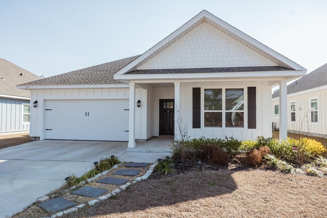 Building Photo - 233 Lyla Ln