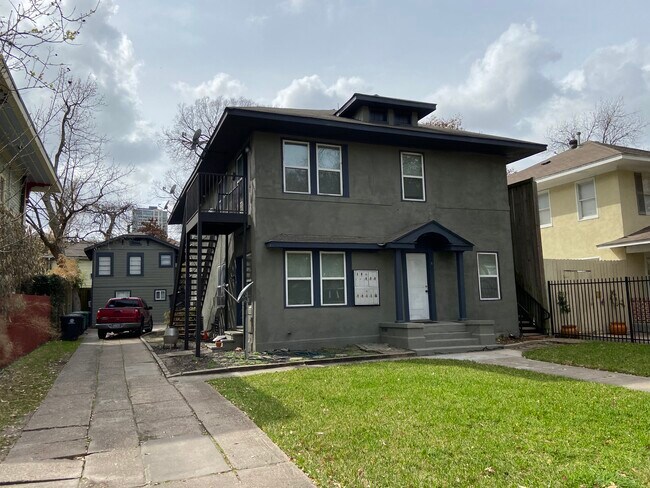 Photo - 3500 Garrott St Apartments