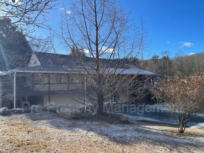 Photo - 500 Nonnewaug Rd House