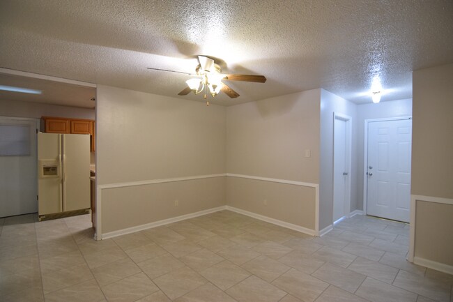 Foto del edificio - 1112 Magnolia Ave