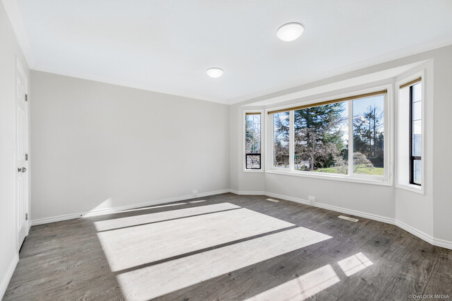 Building Photo - 19157 59A Av