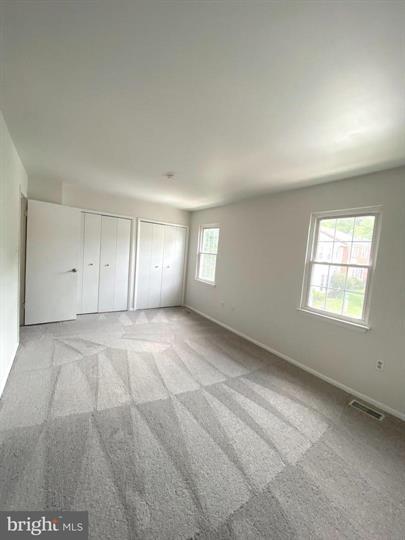 Foto del edificio - 15947 Dorset Rd