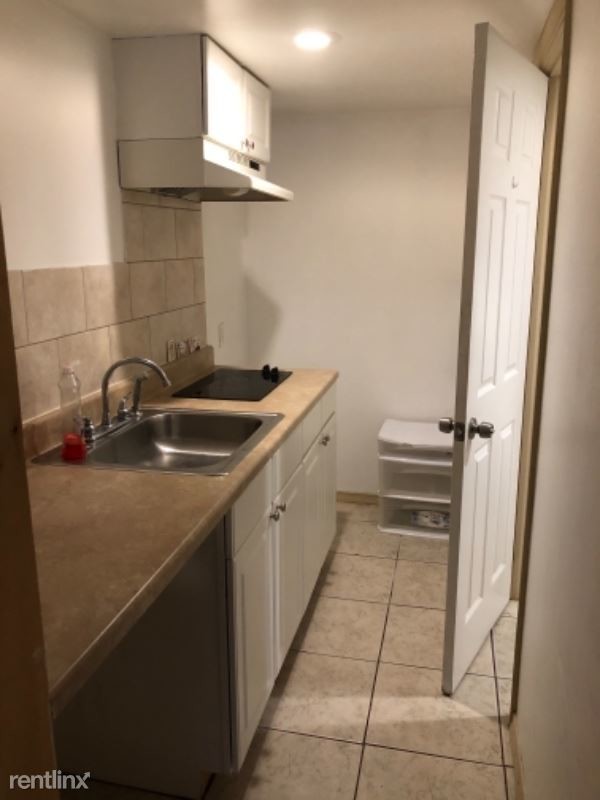 Building Photo - 1 br, 1 bath Apartment - 4422 I street