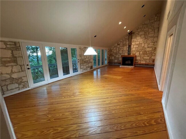 Foto del edificio - 5 Inwood Cir