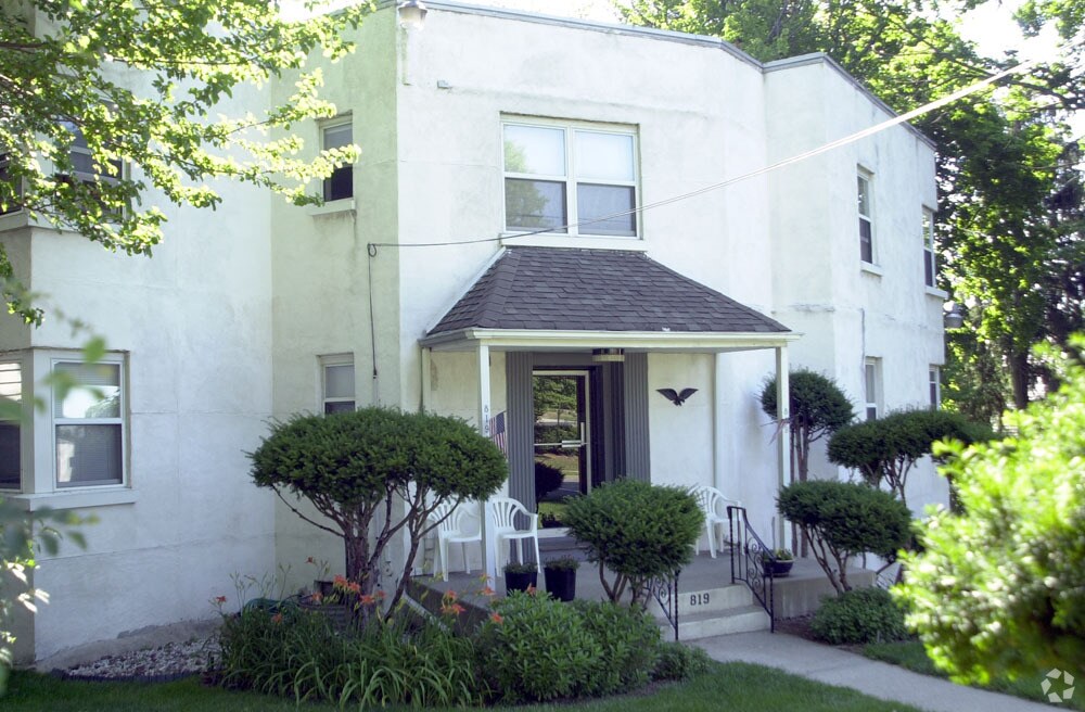 819 Bloomfield Ave, Montclair, NJ 07042 Apartments 819 Bloomfield Ave