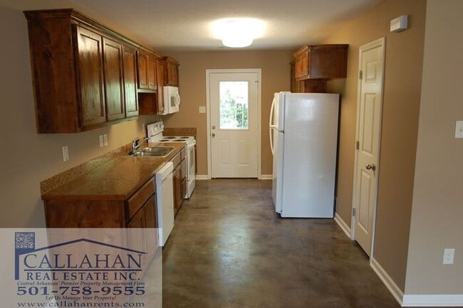 Building Photo - 2146 Hatcher Rd