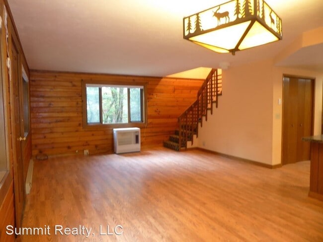 Building Photo - 3 br, 2 bath House - 10903 Mendenhall Loop Rd