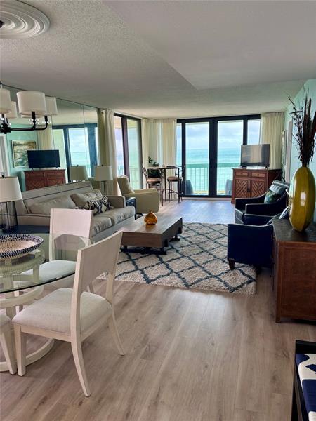 Foto del edificio - 9940 S Ocean Dr