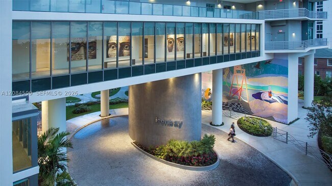 Foto del edificio - 460 NE 28th St