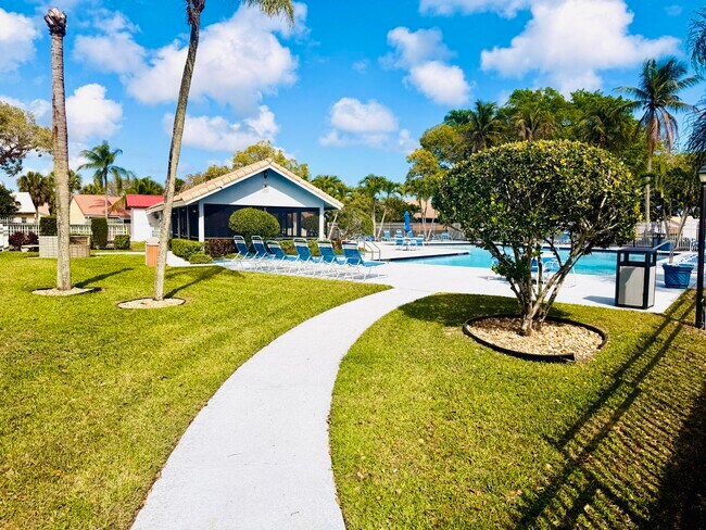 Foto del edificio - 9856 Watermill Cir