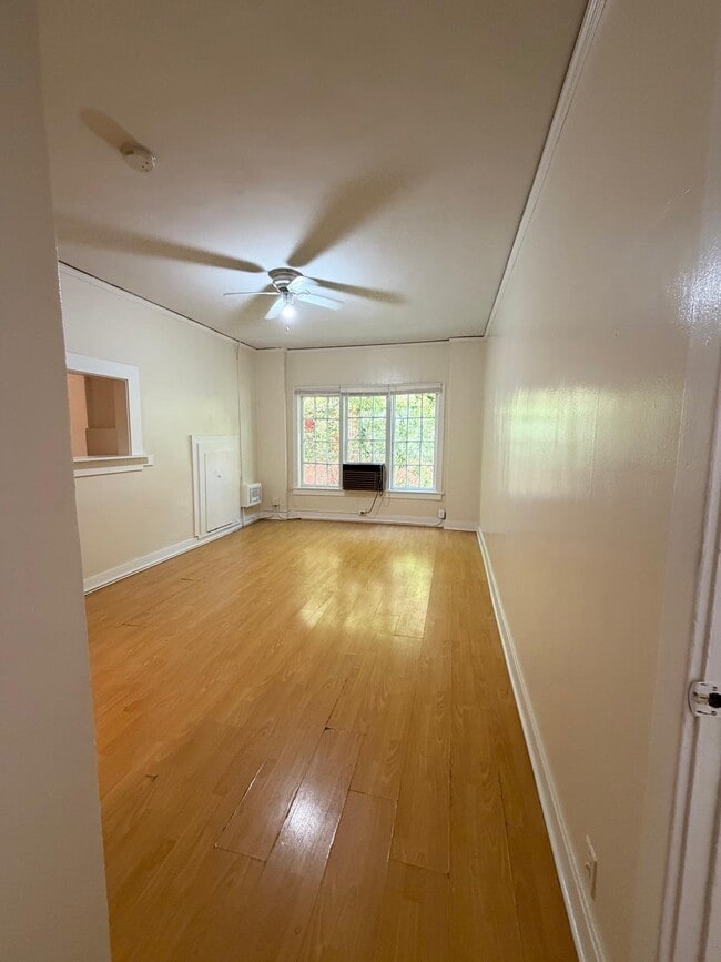 Photo - 1825 Ivar Ave (Los Angeles, CA) Apartment