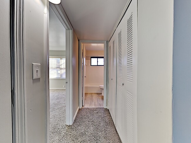 Building Photo - Maple Valley Apartments