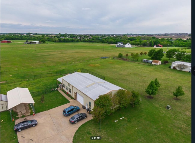 Building Photo - 1306 Broadhead Rd