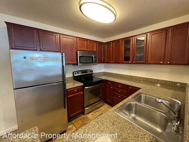 Building Photo - 2 br, 1 bath House - 408 Dempsey Road #110