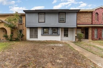 Building Photo - 2202 Statler Dr