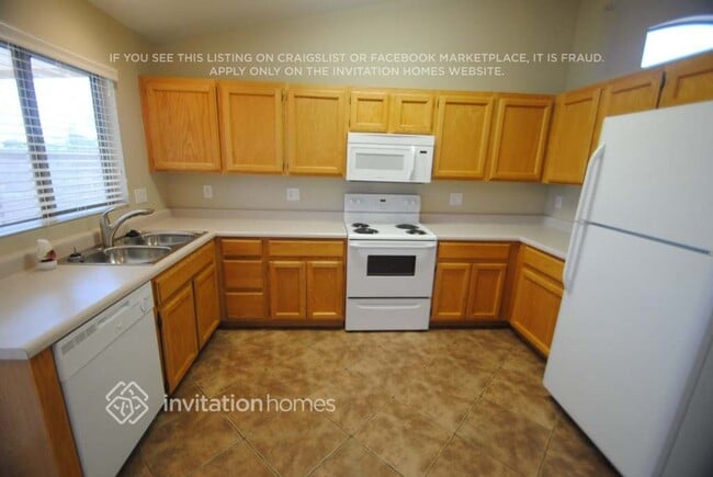Foto del edificio - 8703 N 112th Ave