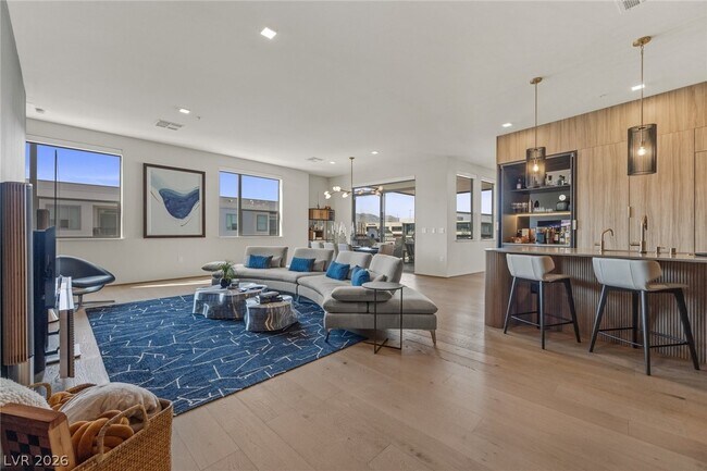 Foto del edificio - 8475 Michael Cherry Ave