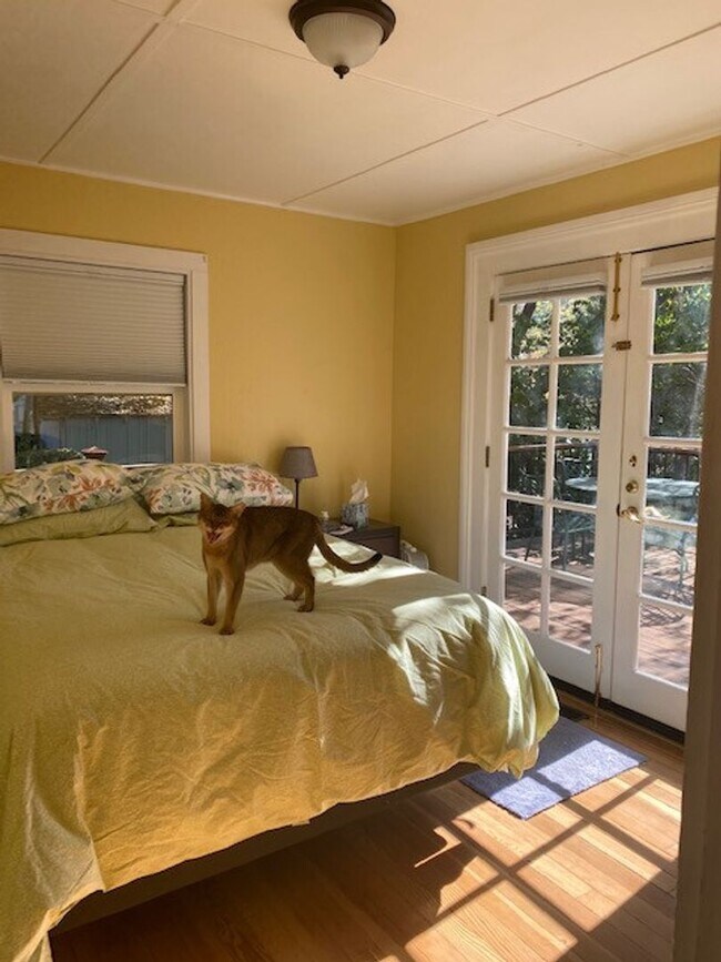 Darling Vintage Farm House House Rental in Grass Valley, CA