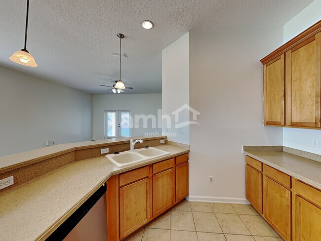 Building Photo - 1464 Spirit Ct
