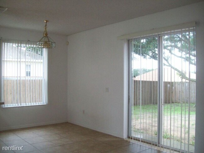 Building Photo - 3 br, 2 bath House - 420 Bluff Pass Dr